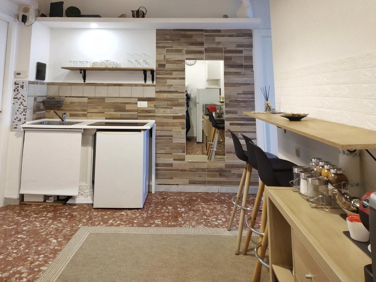 "Vacanze Romane" Stazione Tiburtina, Appartamento Tre Camere Da Letto 5 Posti Letto 외부 사진
