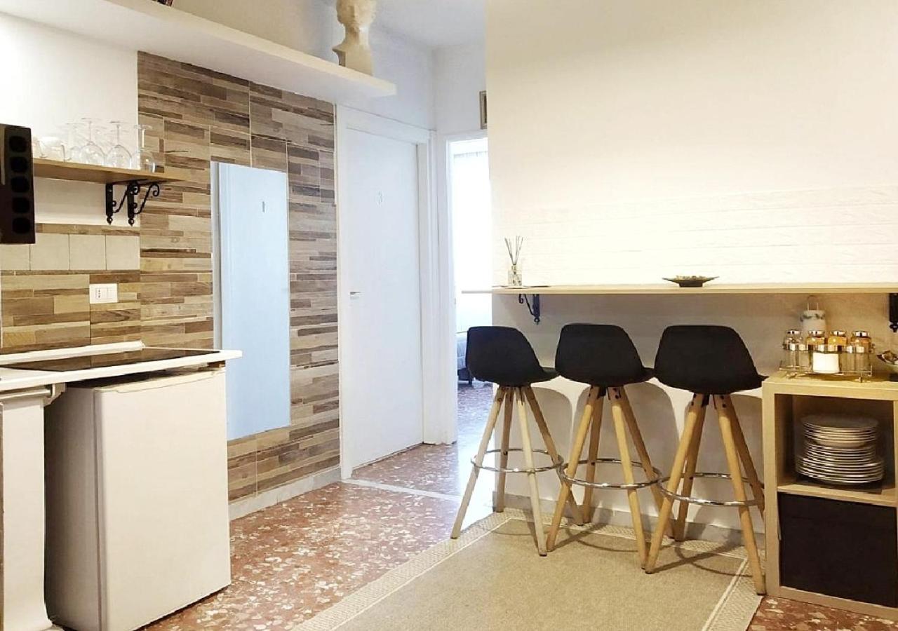 "Vacanze Romane" Stazione Tiburtina, Appartamento Tre Camere Da Letto 5 Posti Letto 외부 사진